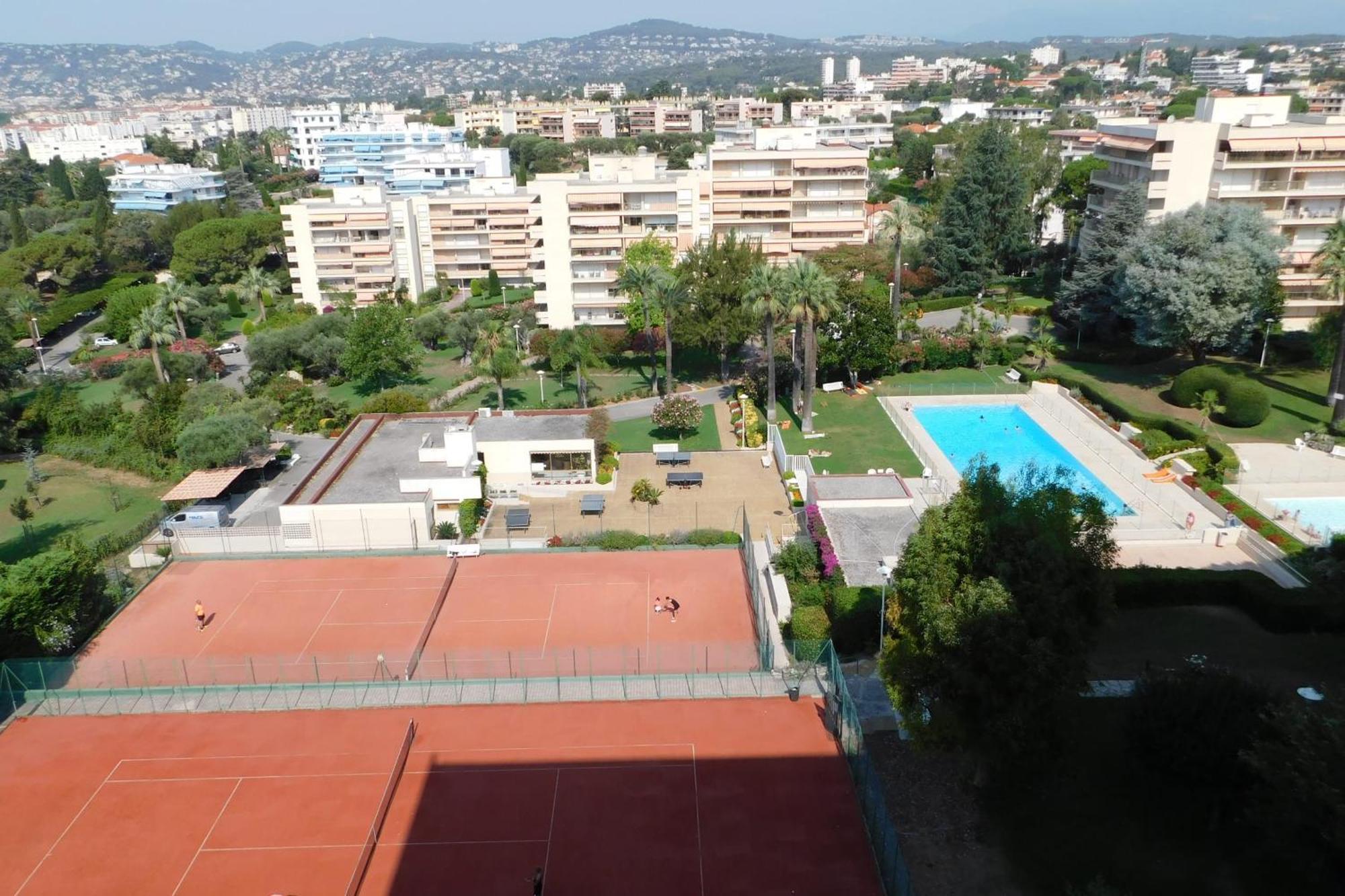 Апартаменты Charming T2 Eden Park With Swimming Pool Private Parking Жуан-ле-Пен Экстерьер фото